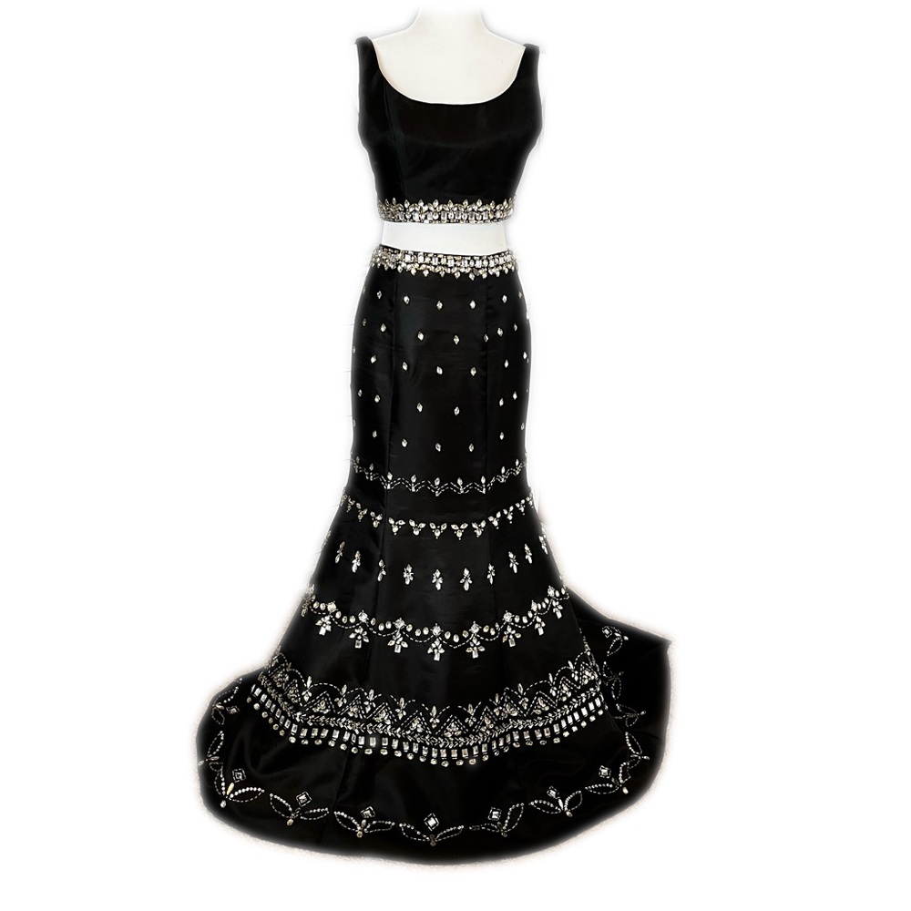 Rachel Allen 2-pc Black Stunning Prom Dress size 6